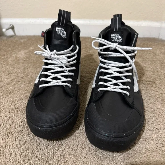 VANS Sk8-Hi MTE- Shoes - High Top Black Glitter Suede Men’s 8.5 Women’s 10 - Picture 2 of 12